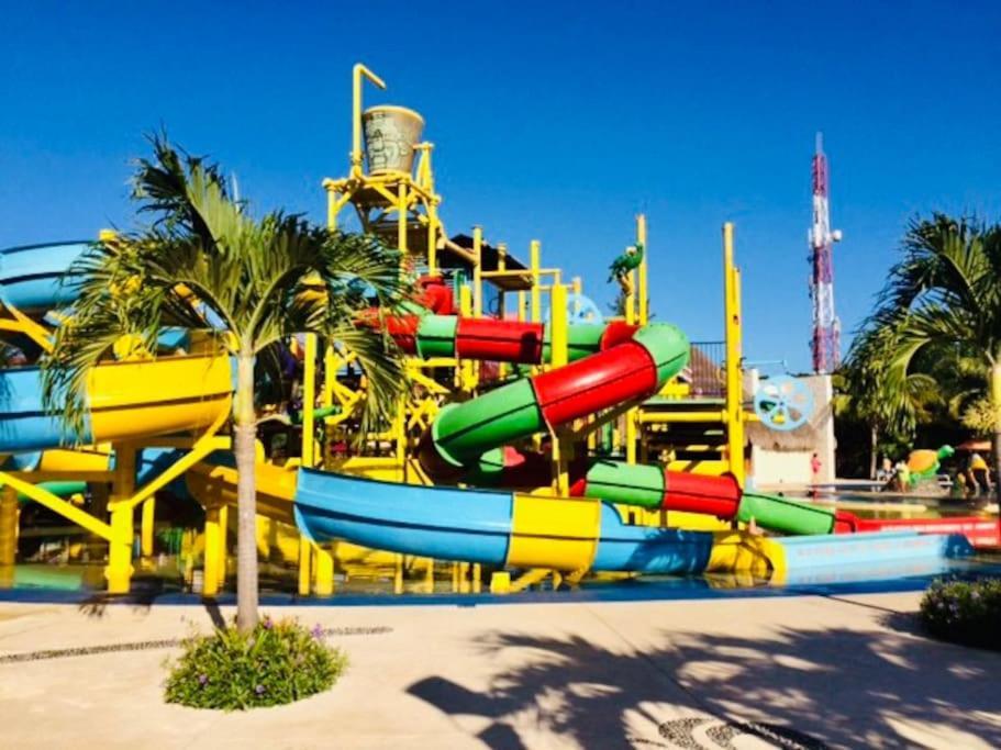Punta Me Apartment Beach Front In The Hotel & Waterpark Cancun Dış mekan fotoğraf